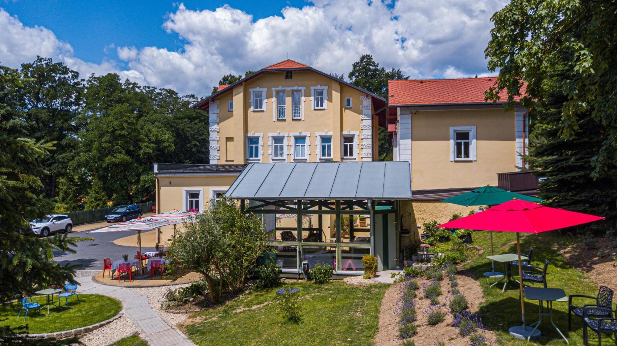 Boutique Hotel Swisshouse Mariánské Lázně Exteriör bild