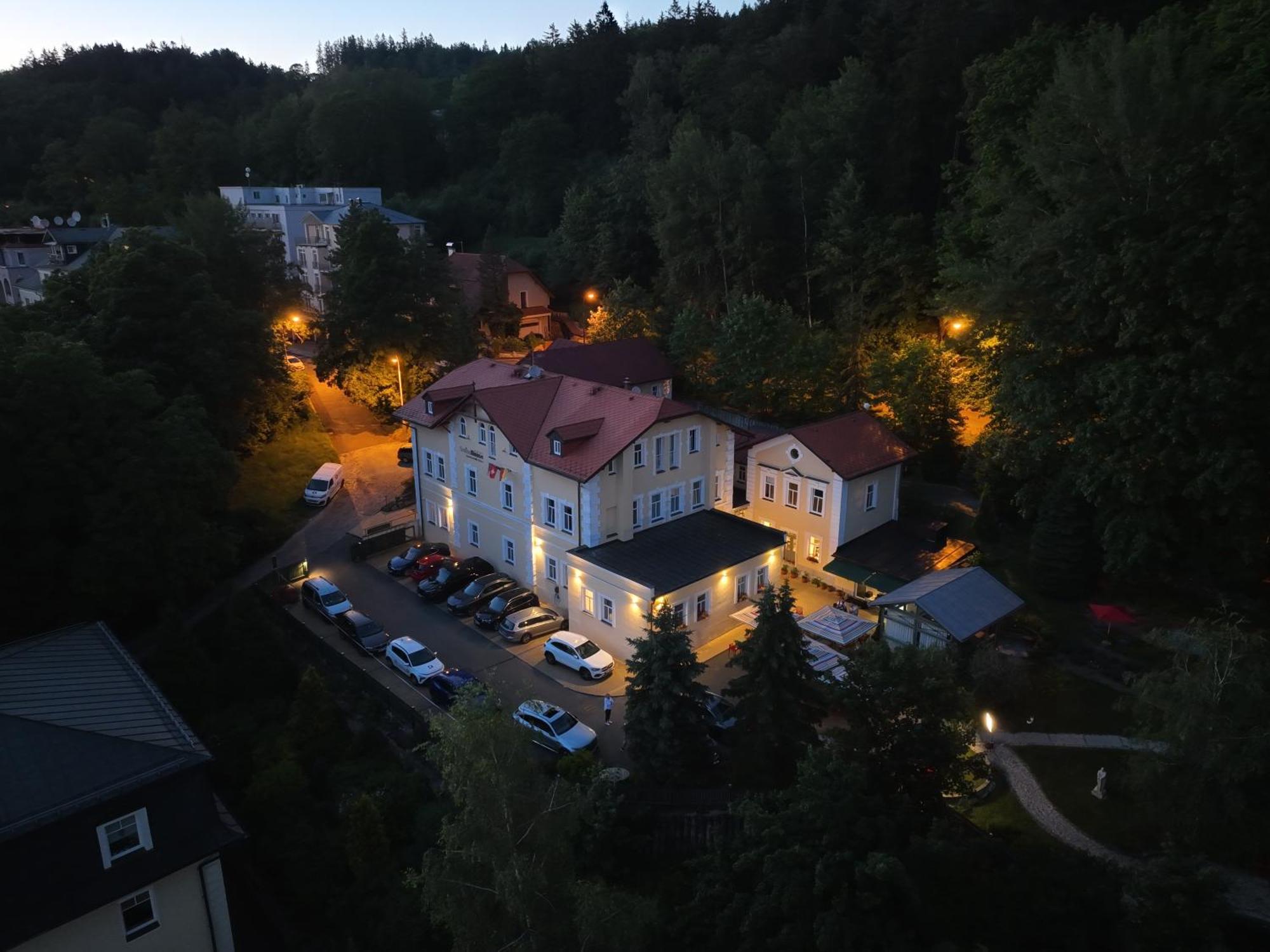 Boutique Hotel Swisshouse Mariánské Lázně Exteriör bild