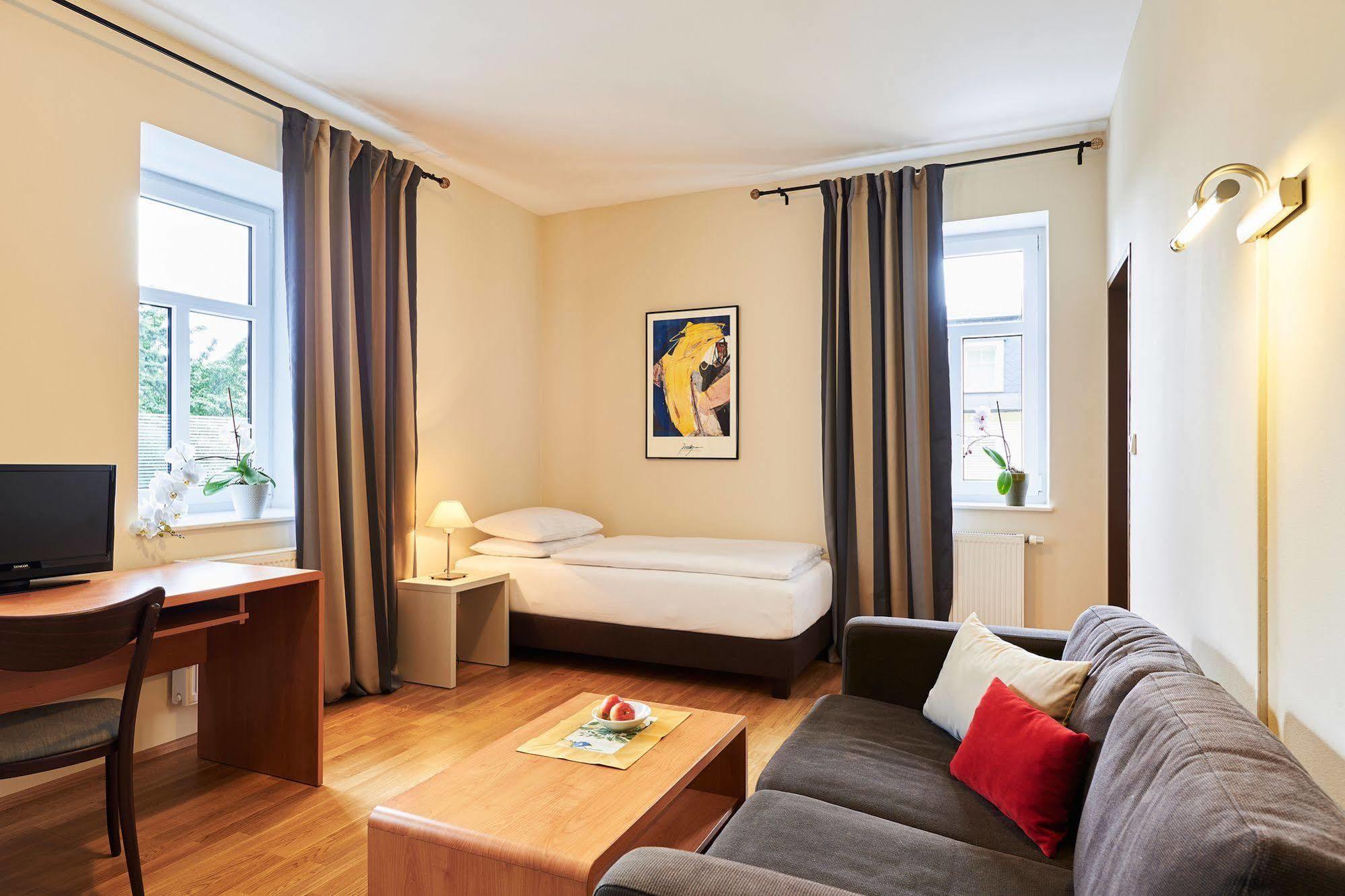 Boutique Hotel Swisshouse Mariánské Lázně Exteriör bild